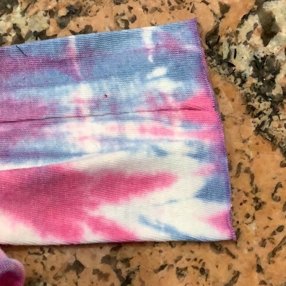 So Nikki Size XL Girls Tie Dye Crop Top With Unfinished Hem. Made in USA. New - Picture 4 of 5
